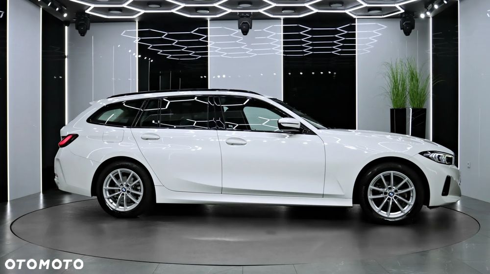 BMW Seria 3 318i Advantage sport - 12