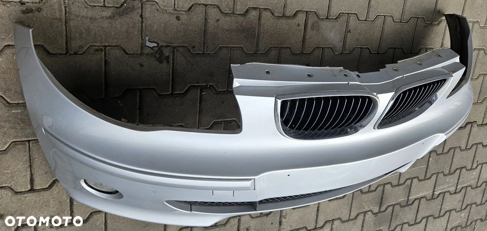 BMW 1 I E87 zderzak przód przedni grill  titansilber - 5
