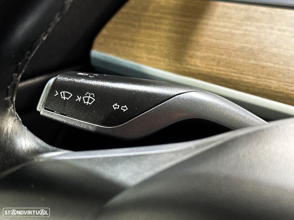 Tesla Model 3 Long-Range Dual Motor AWD - 39