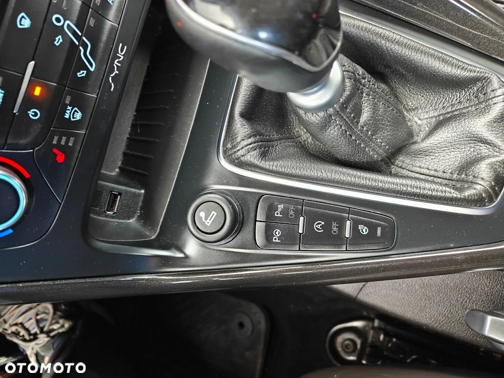 Ford Focus Turnier 1.5 EcoBoost Start-Stopp-System Titanium - 15