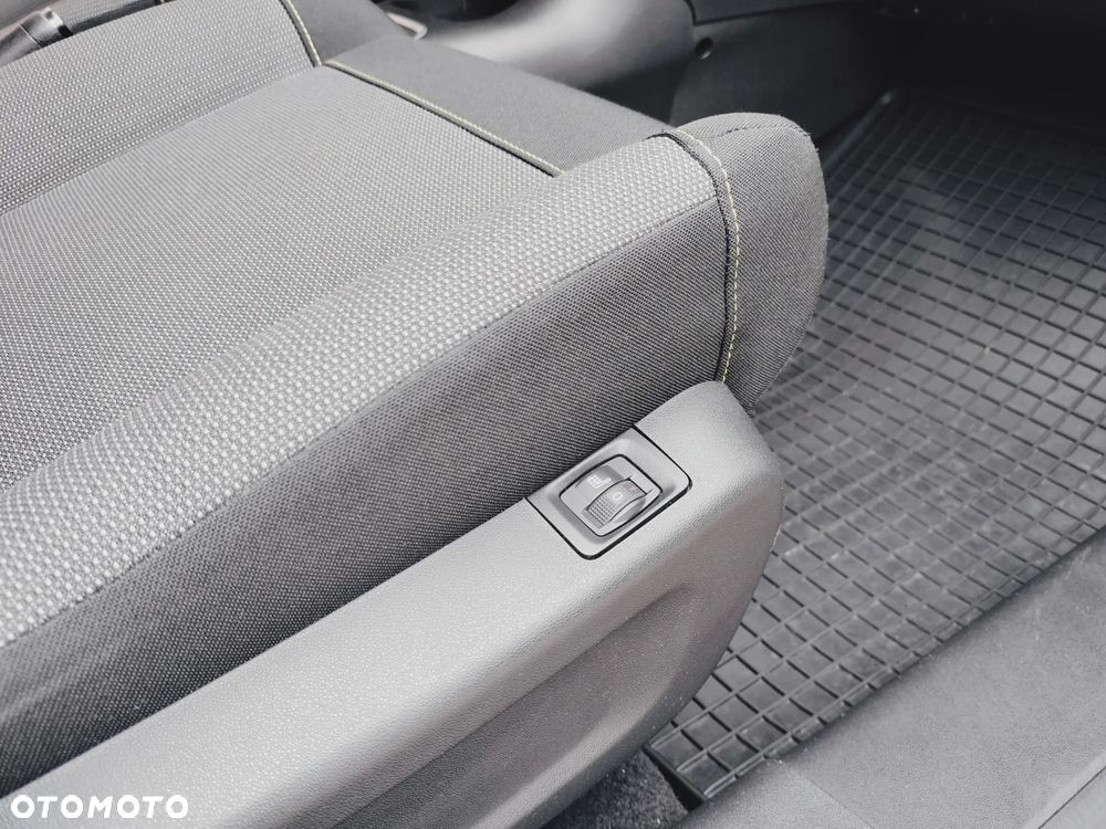 Citroën C3 1.2 PureTech Shine - 33