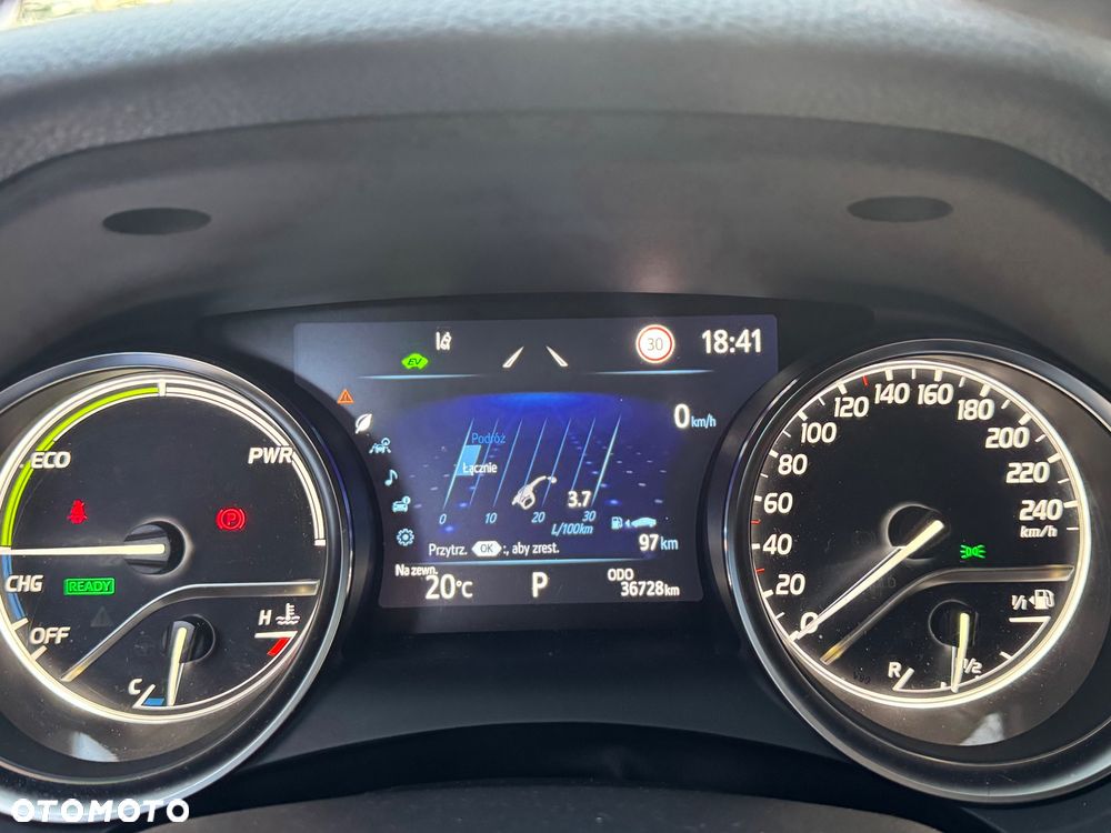 Toyota Camry - 16