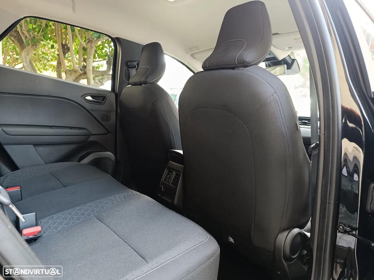 Renault Captur 1.0 TCe Exclusive Bi-Fuel - 32
