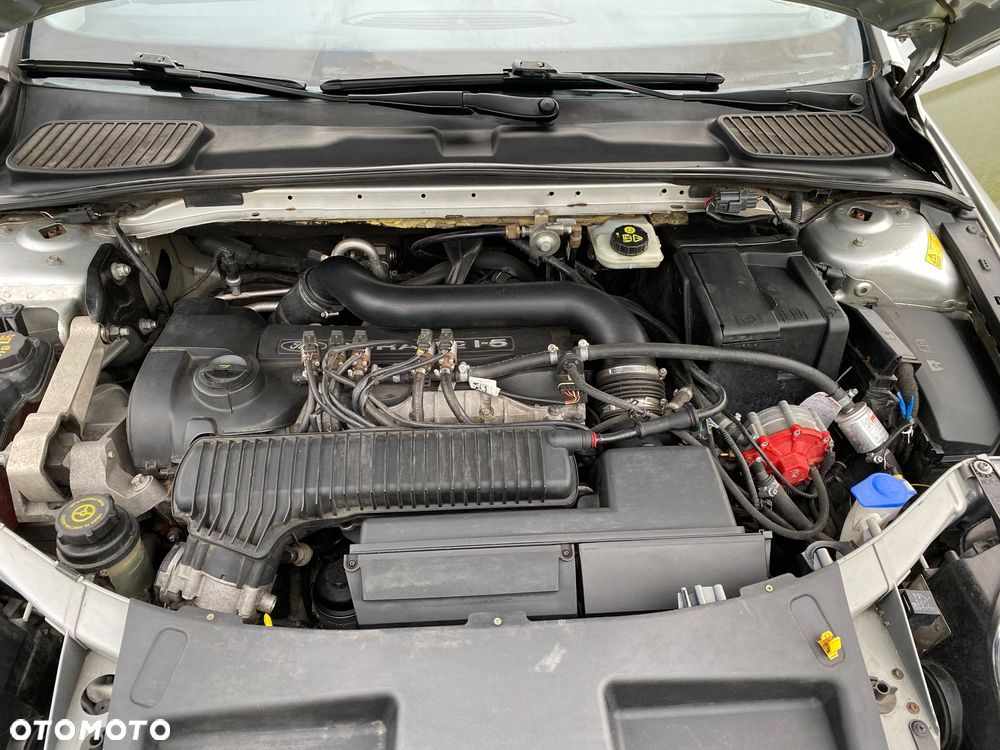 Ford Mondeo 2.5 Titanium S - 19