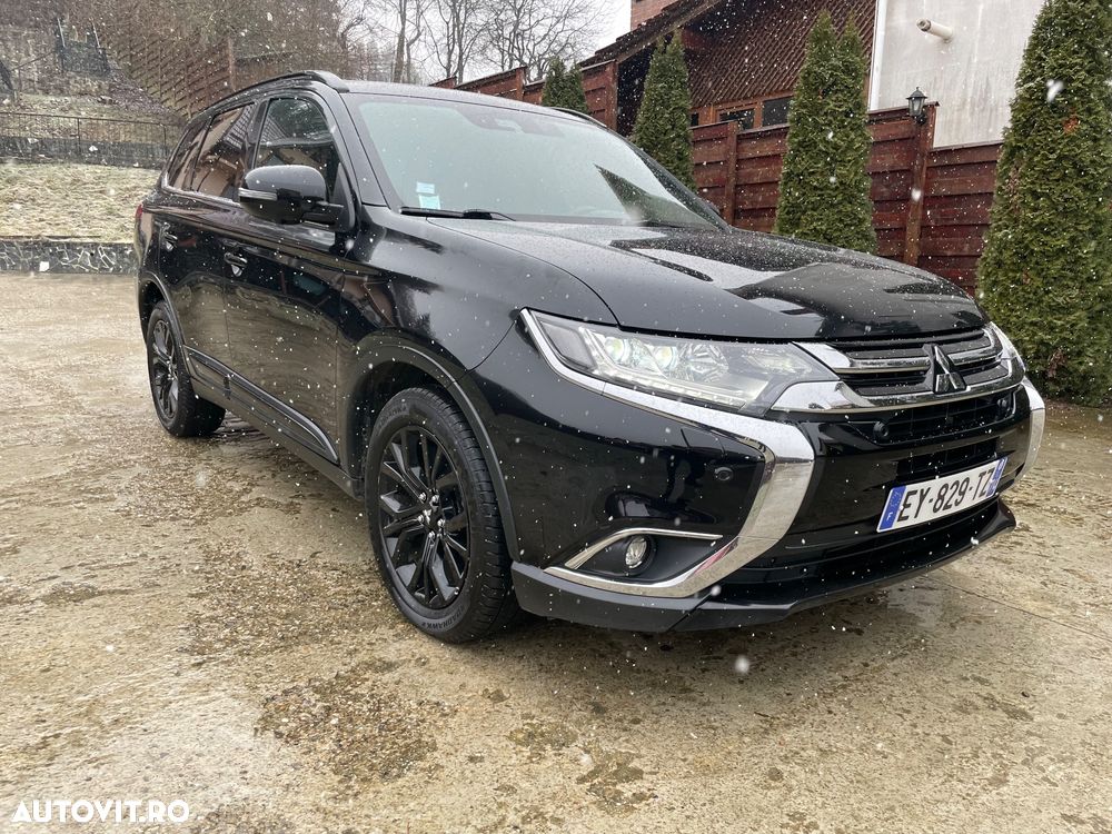 Mitsubishi Outlander - 2