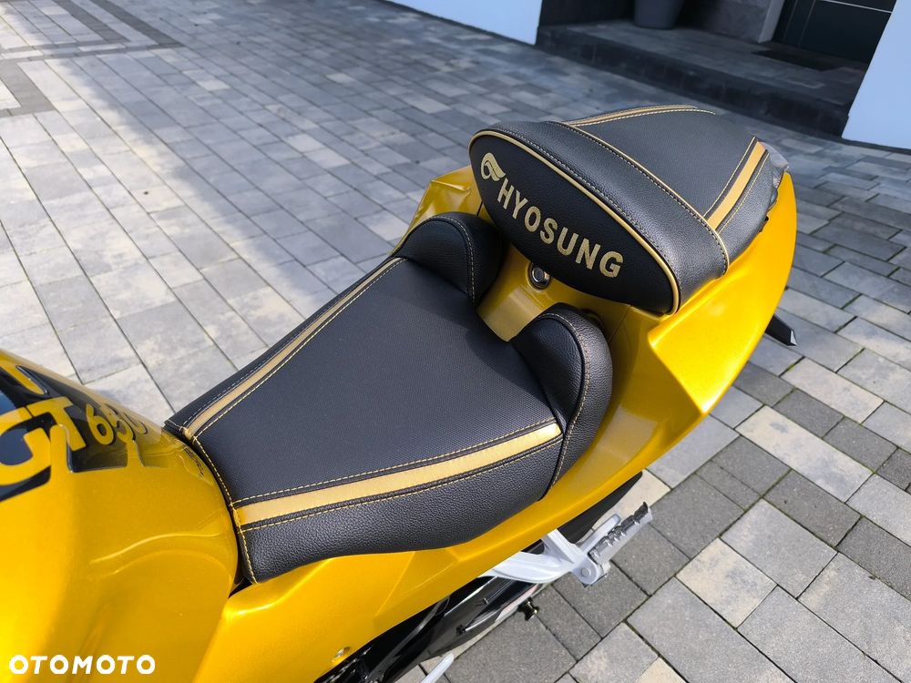 Hyosung GT Comet - 8