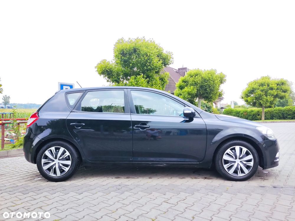 Kia Ceed 1.6 Crdi Comfort + - 6