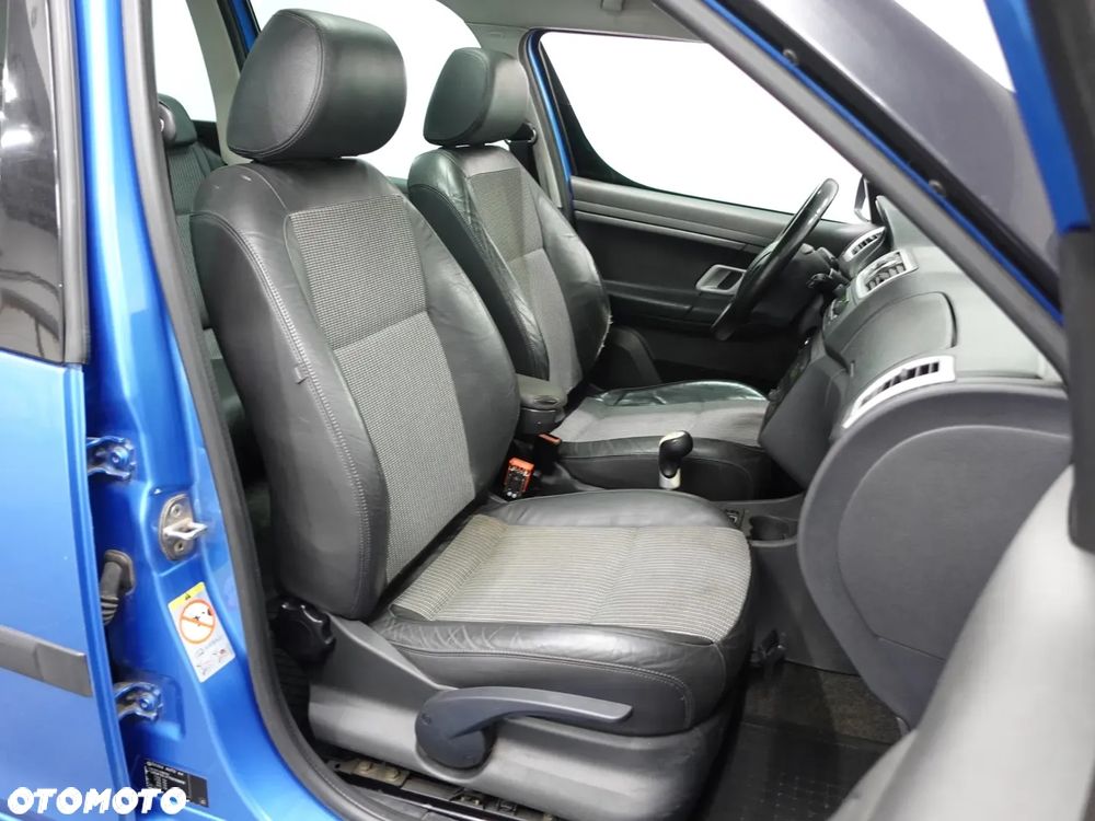 Skoda Roomster 1.4 TDI Style - 29