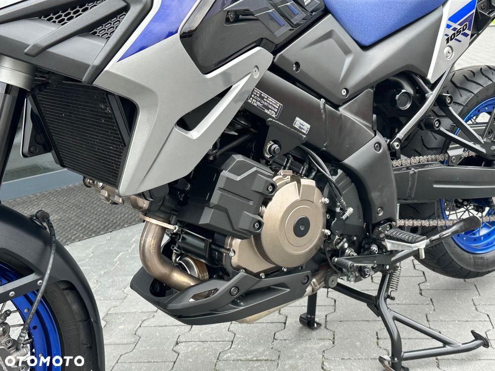 Suzuki V-STROM - 38