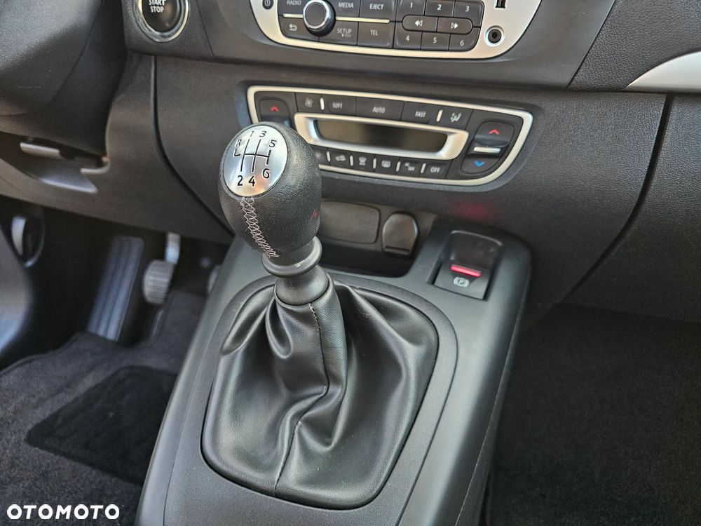 Renault Scenic - 16