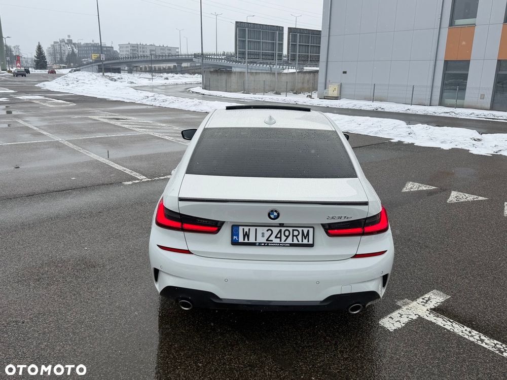 BMW Seria 3 330e M Sport sport - 29