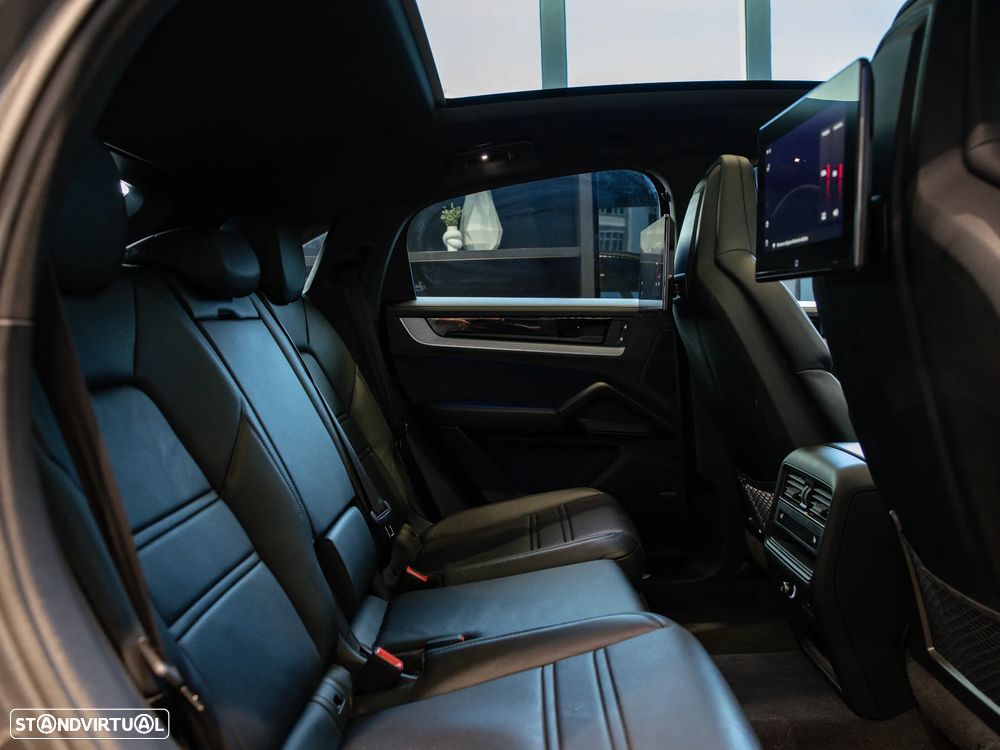 Porsche Cayenne S E-Hybrid — fotografia 38