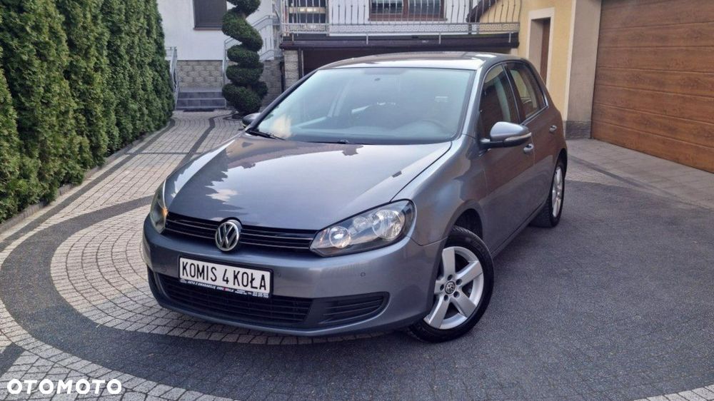 Volkswagen Golf - 1