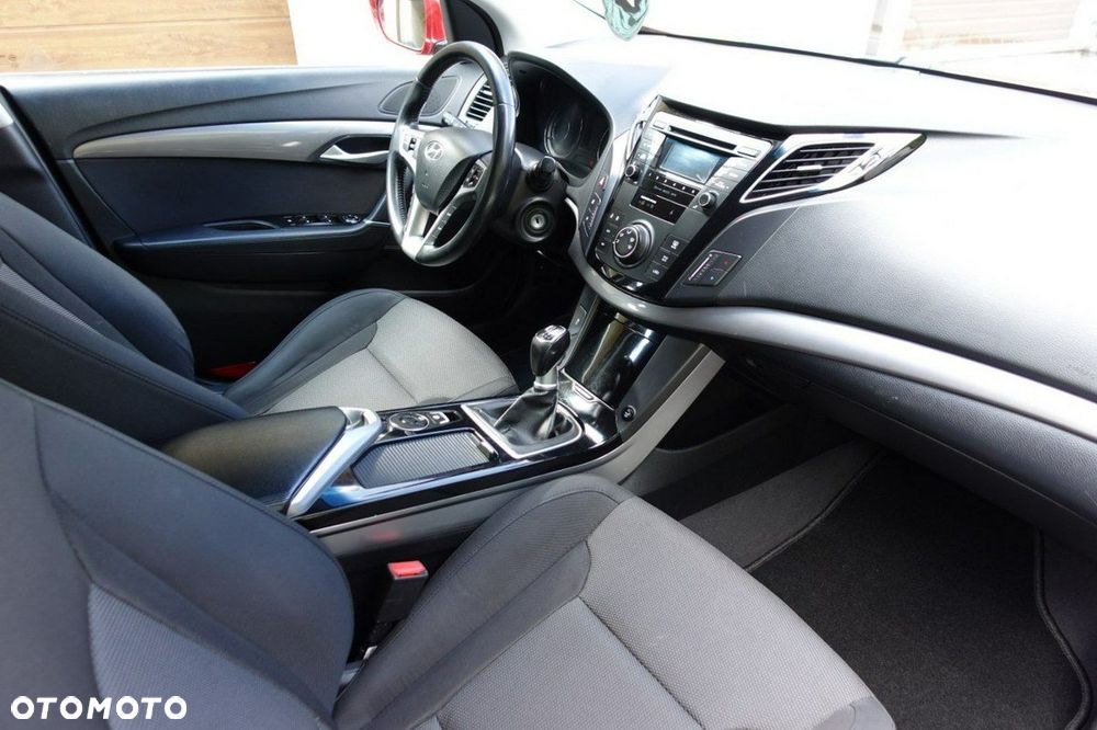 Hyundai i40 - 12