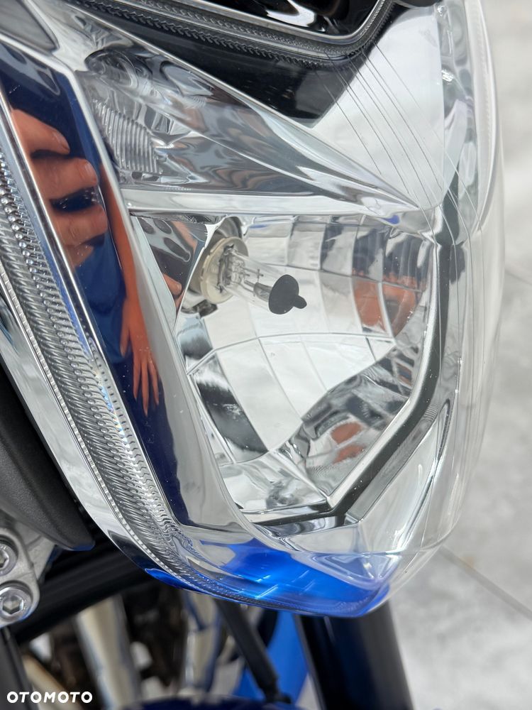 Yamaha FZ - 13