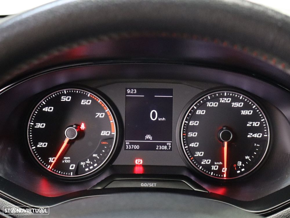 SEAT Arona 1.0 TSI FR - 10