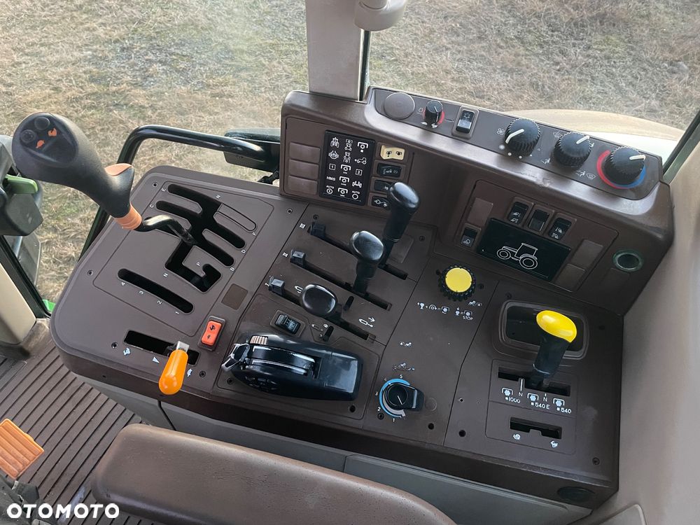 John Deere 6920 - 17