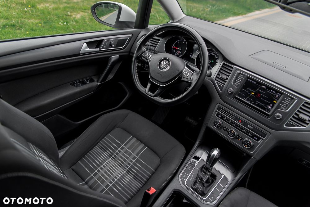 Volkswagen Golf Sportsvan 1.6 TDI BlueMotion Technology DSG Lounge - 14