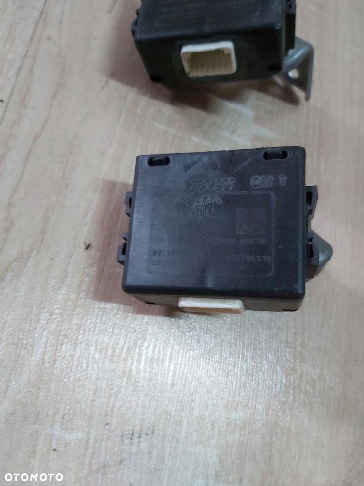 TOYOTA SIENNA moduł sterownik TPMS ciśnienia kół - 2