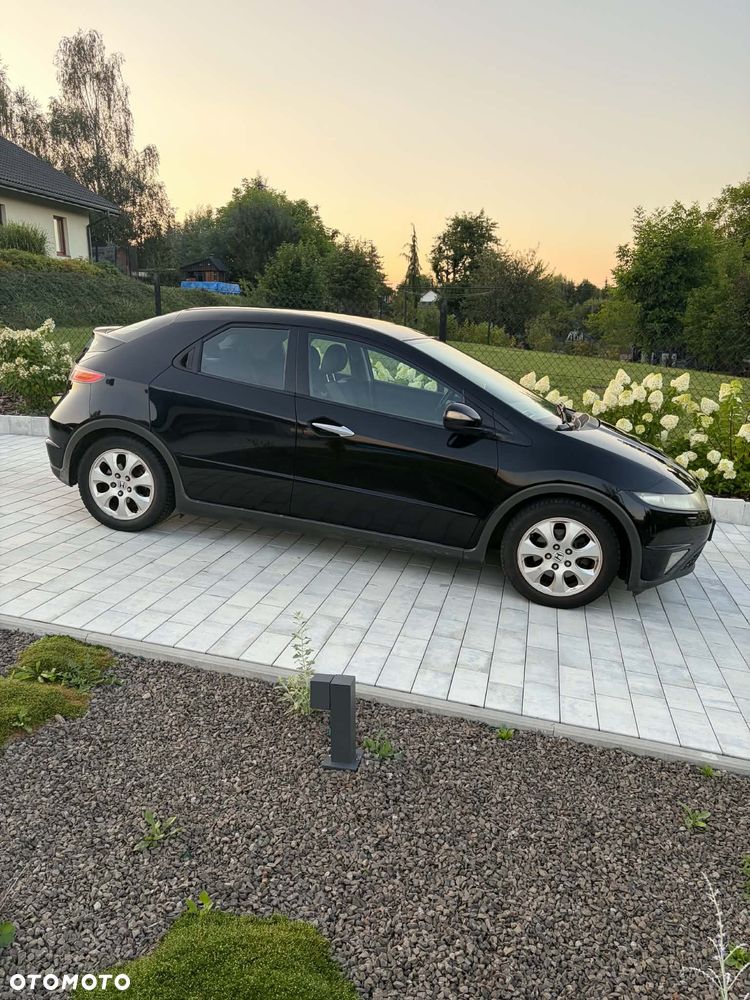 Honda Civic 1.8i-VTEC Sport - 2