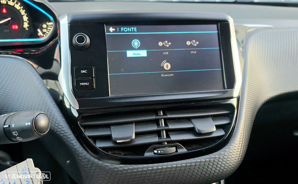 Peugeot 2008 PureTech 82 Allure - 15