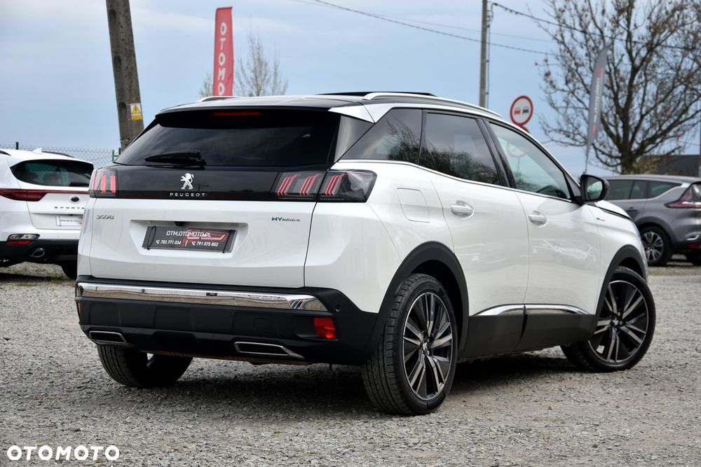 Peugeot 3008 1.6 PureTech HYbrid4 GT Line S&S EAT8 - 8