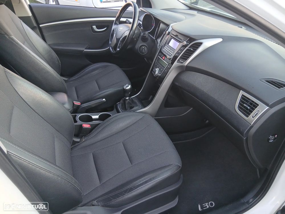 Hyundai i30 CW 1.6 CRDi Comfort - 7
