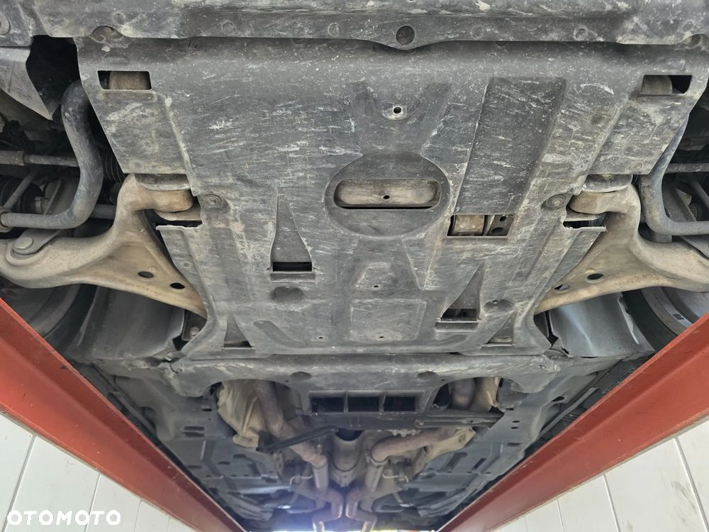 Mercedes-Benz GL 500 4Matic (BlueEFFICIENCY) 7G-TRONIC - 17