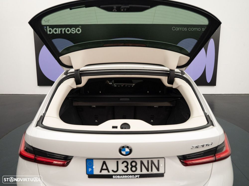 BMW 320 - 12