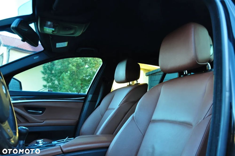 BMW Seria 5 520d - 15