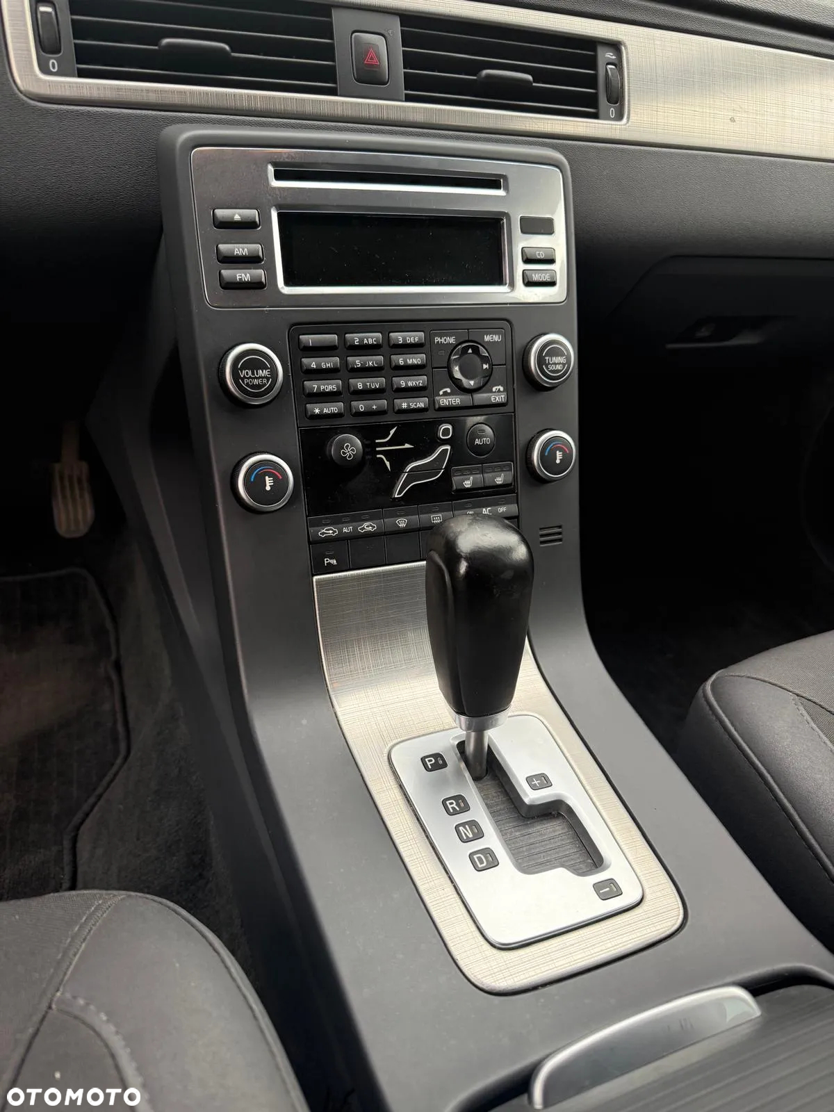 Volvo V70 D5 Kinetic - 6