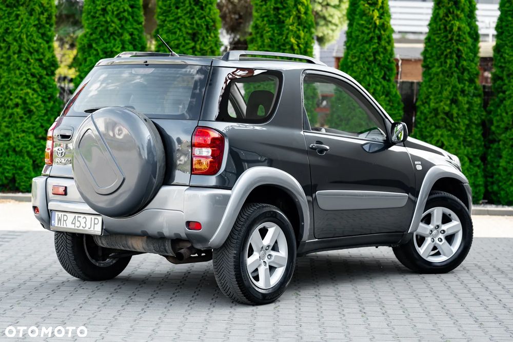 Toyota RAV4 4x4 Edition - 3