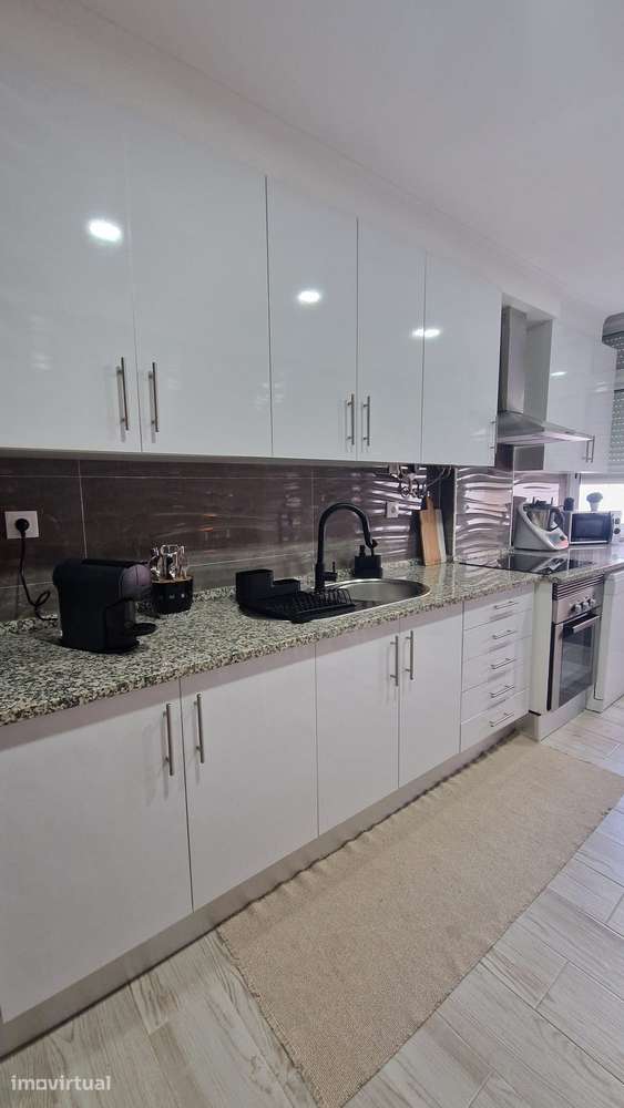 Apartamento T2 c/suite - Remodelado - Alhos Vedros - Grande imagem: 4/16