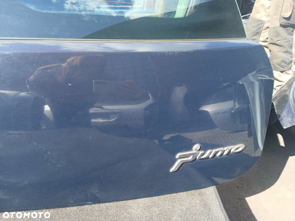 Fiat Grande Punto Klapa bagażnika kod lakieru 475 - 3