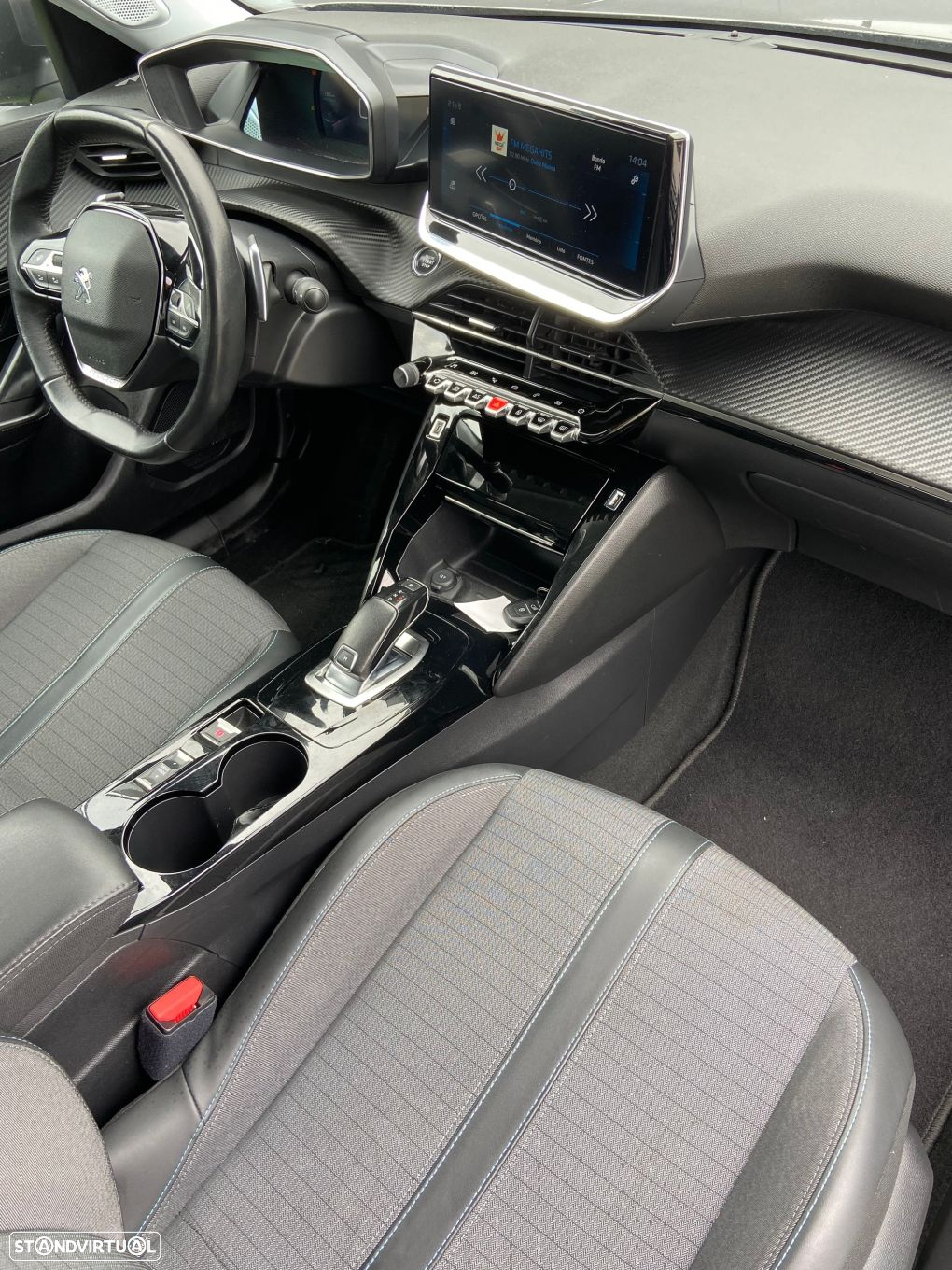 Peugeot 2008 - 9