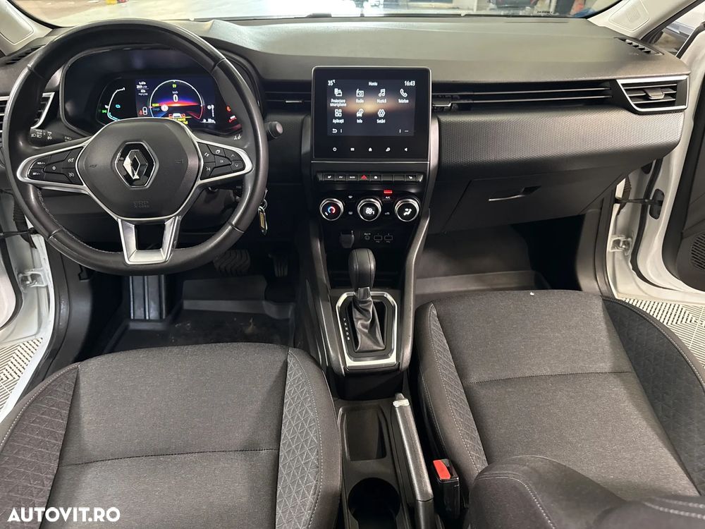 Renault Clio - 10