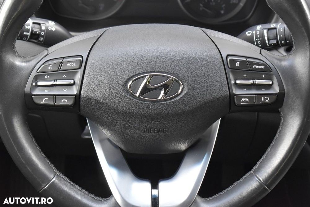 Hyundai i30 1.5 110CP 5DR M/T Highway - 14