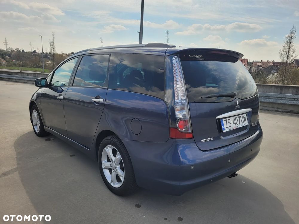 Mitsubishi Grandis 2.0 DI-D 7-Sitzer 30 Jahre - 4