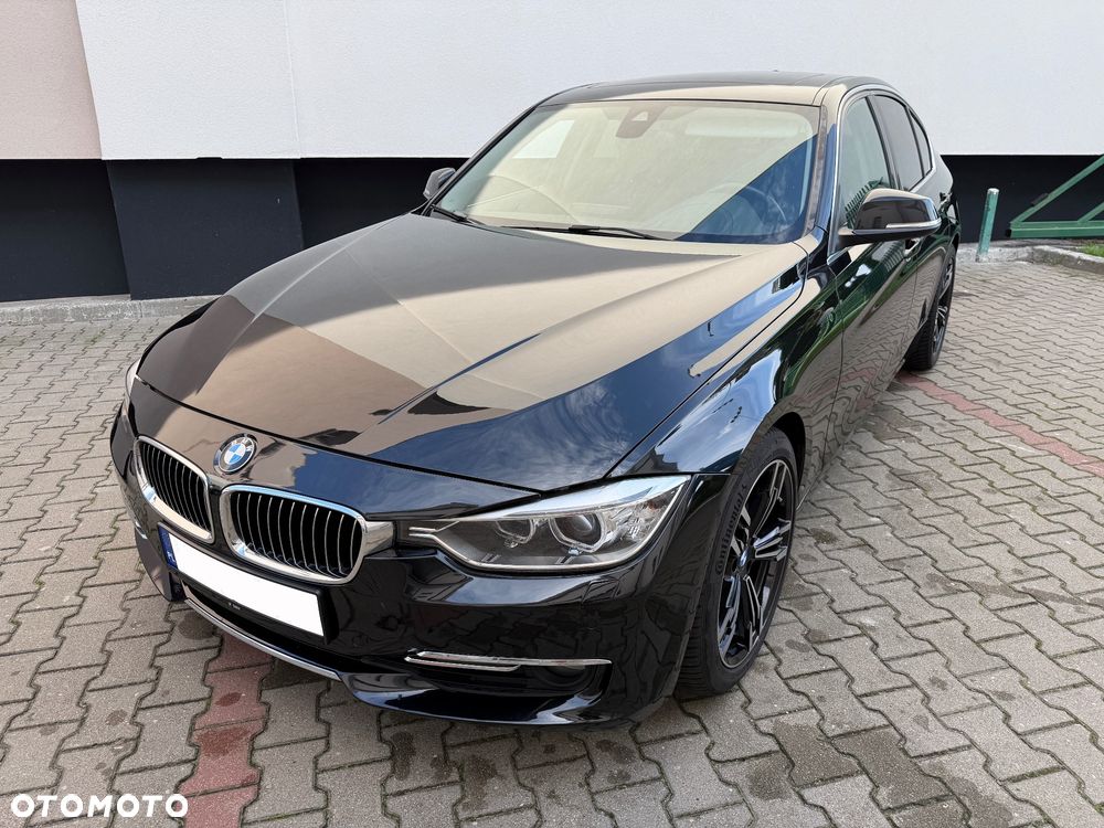 BMW Seria 3 330d Sport-Aut Luxury Line - 12