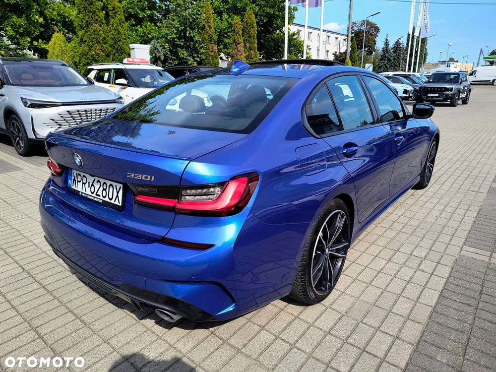BMW Seria 3 330i xDrive M Sport - 6