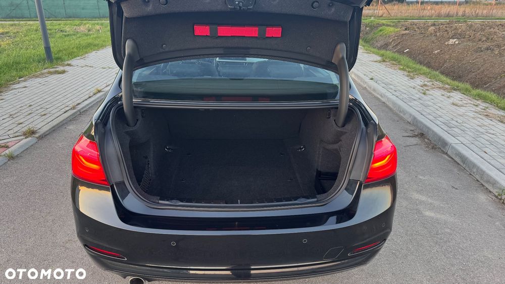 BMW Seria 3 316d Sport Line - 7