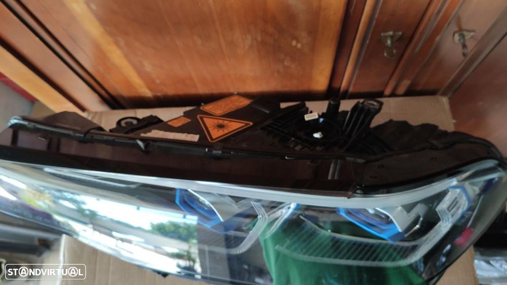 farol esquerdo Laser led BMW X7 - 6