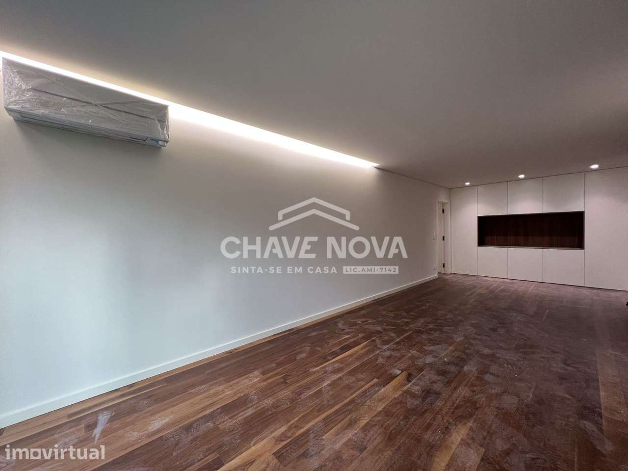 T3 Novo c/ 2 Lugares de Garagem Centro Gaia (Avª República) - Grande imagem: 4/21