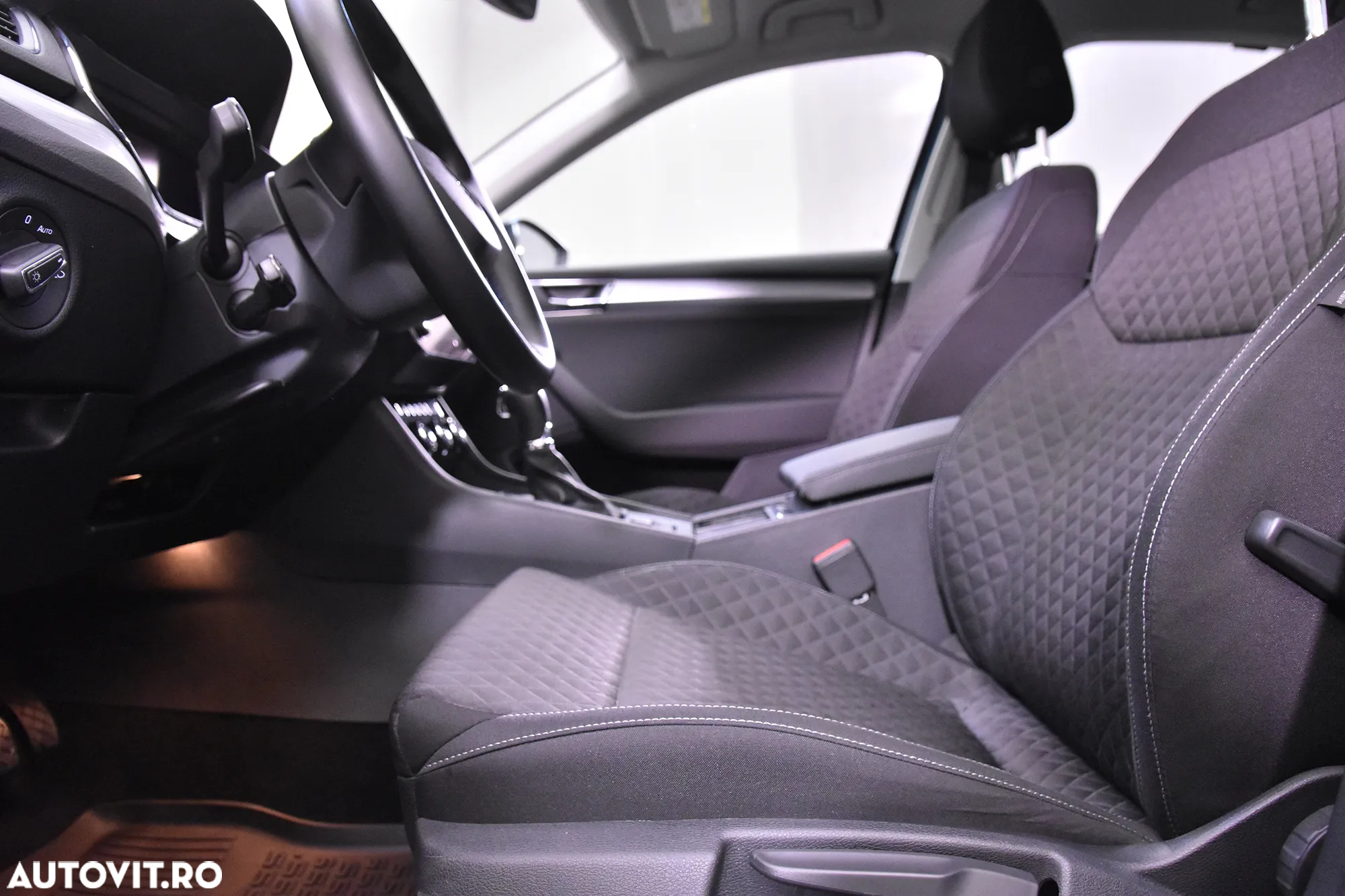 Skoda Superb - 23