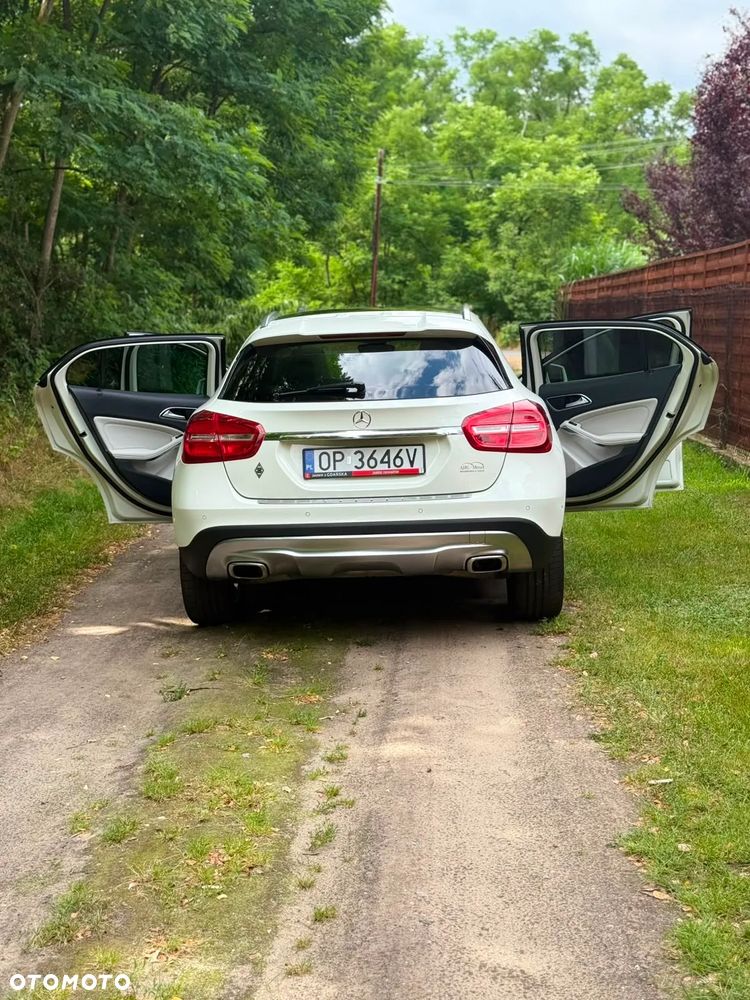 Mercedes-Benz GLA - 7