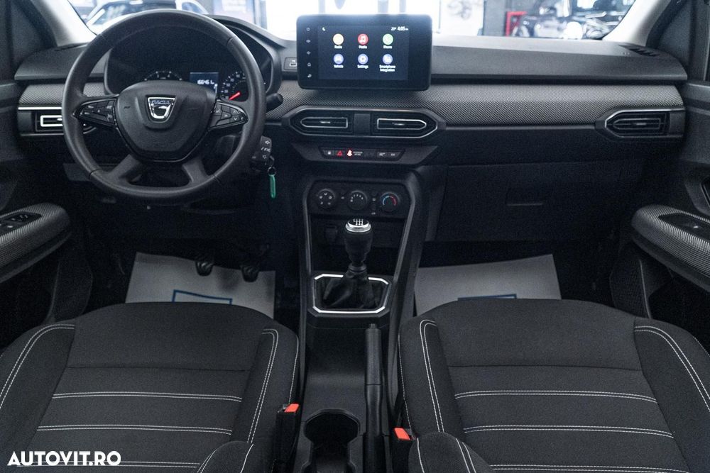 Dacia Logan TCe 90 MT6 Prestige - 32