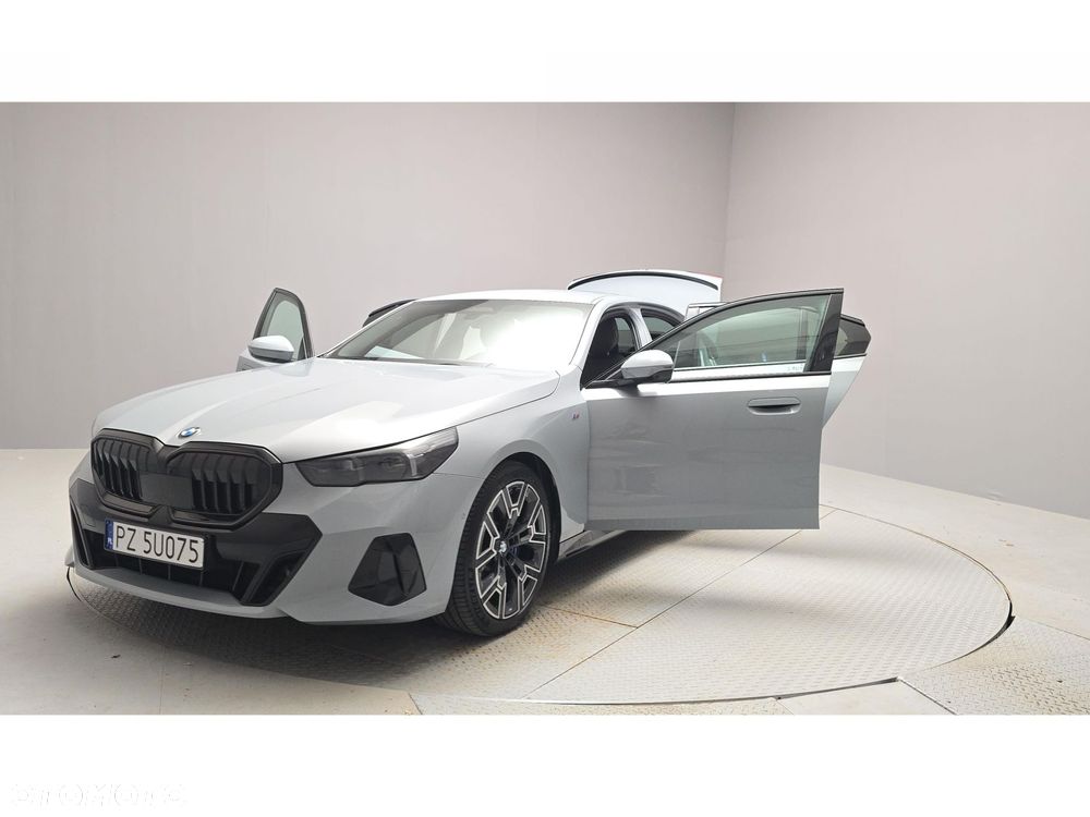 BMW Seria 5 - 15