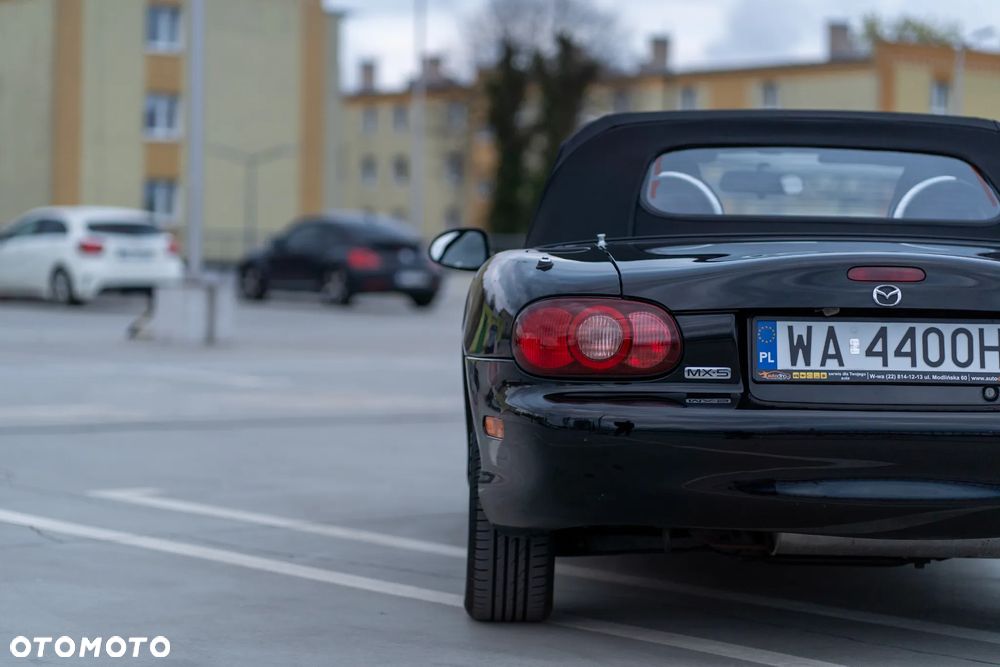 Mazda MX-5 1.6i 16V - 23
