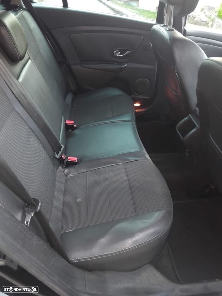 Renault Mégane Sport Tourer 1.5 dCi GT Line - 10