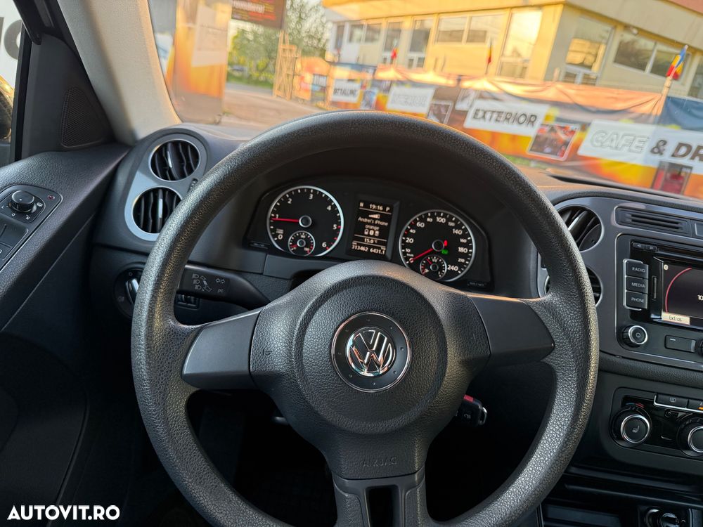 Volkswagen Tiguan - 12